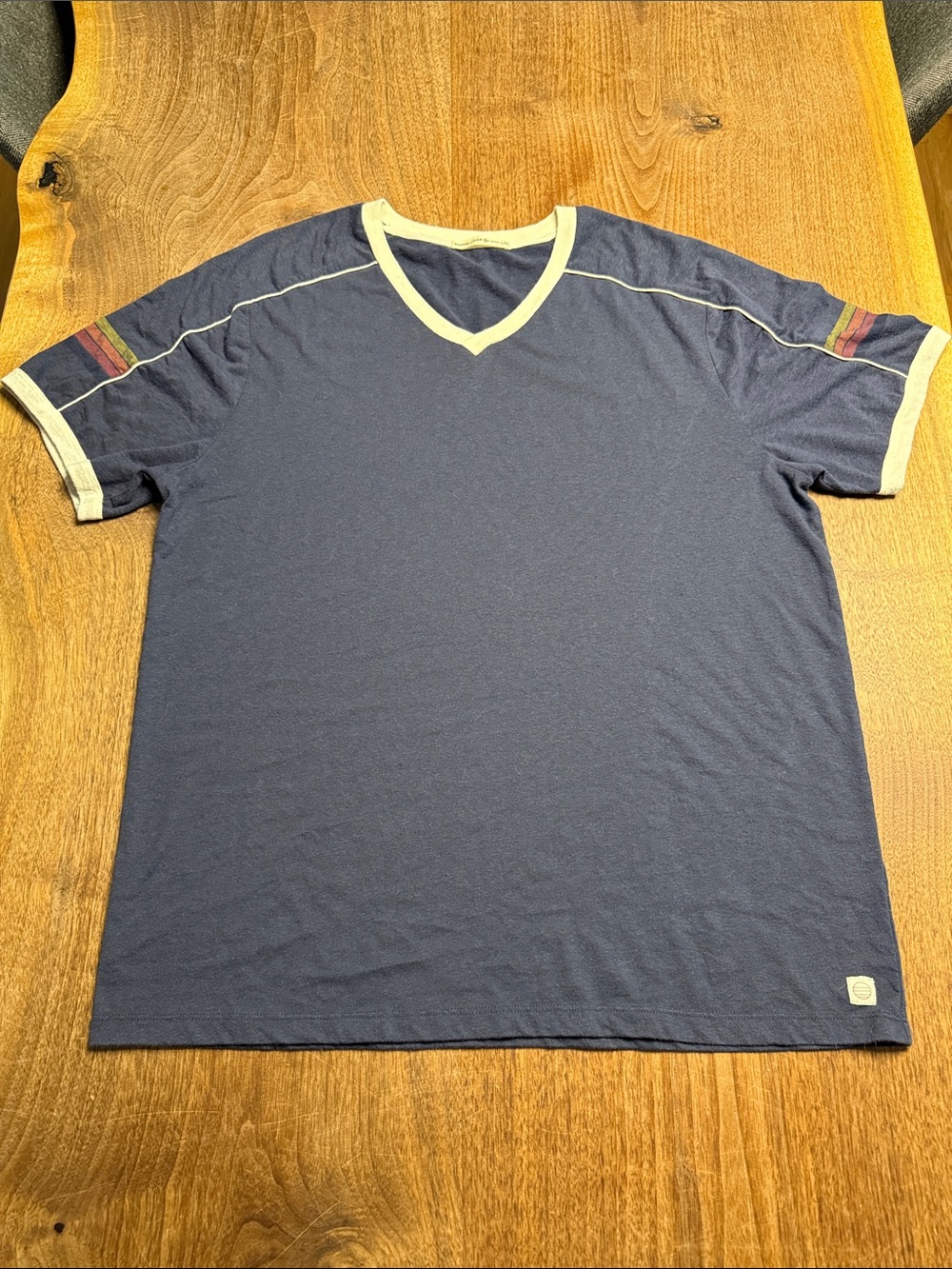 MARINE LAYER V-Neck Tee - L/XL